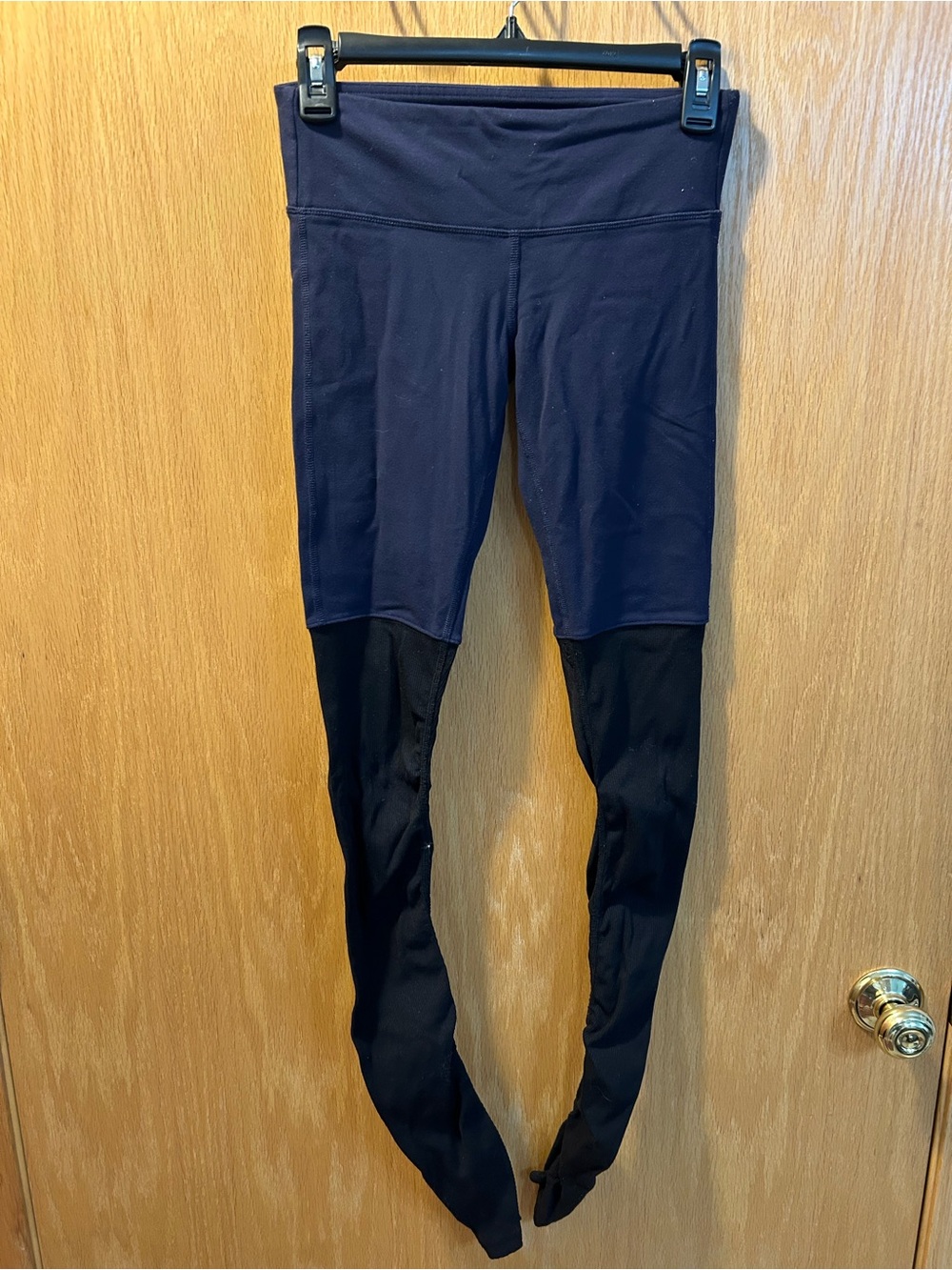Alo Two-Tone Black Athletic Leggings